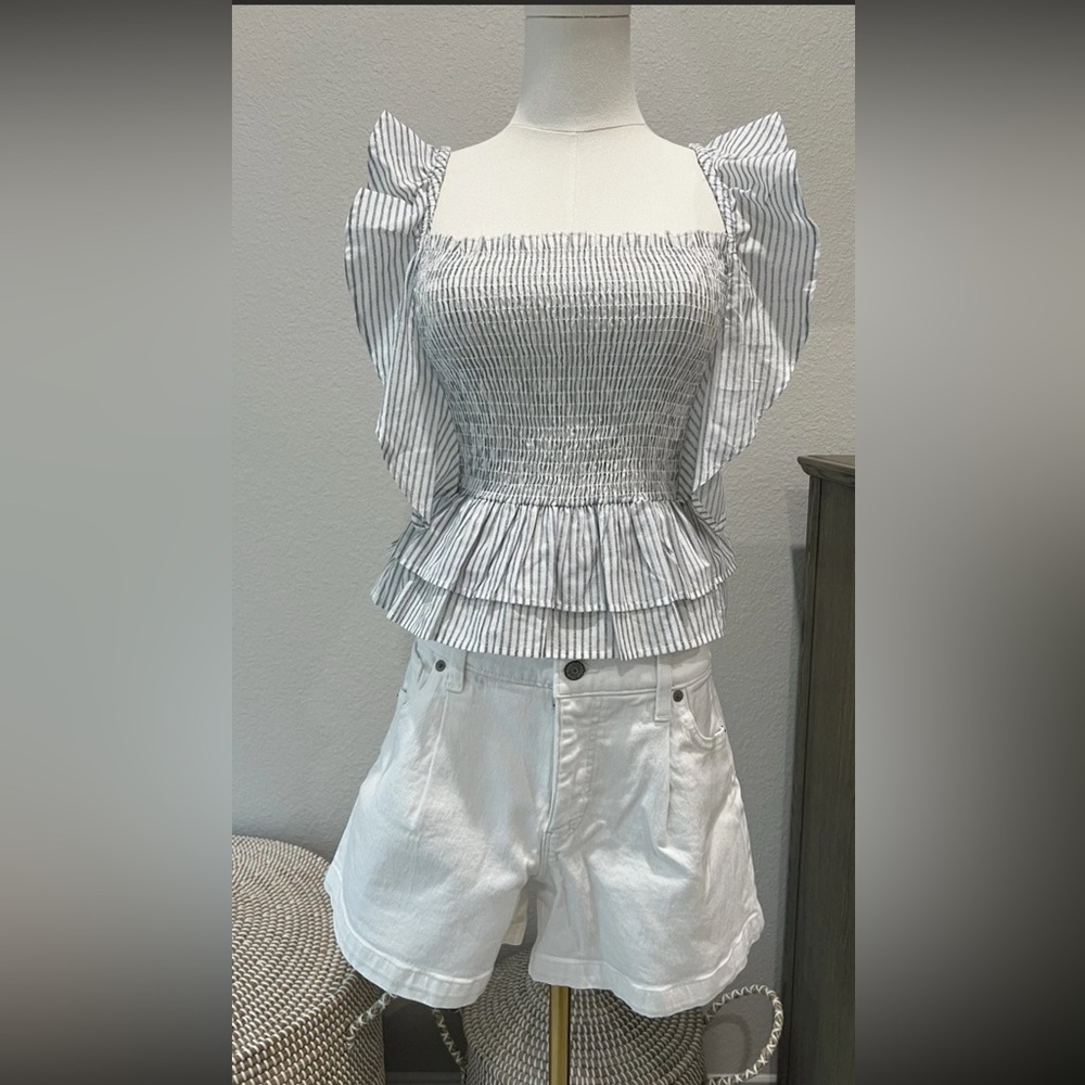Isa & Ella Striped White/Grey Top for Women